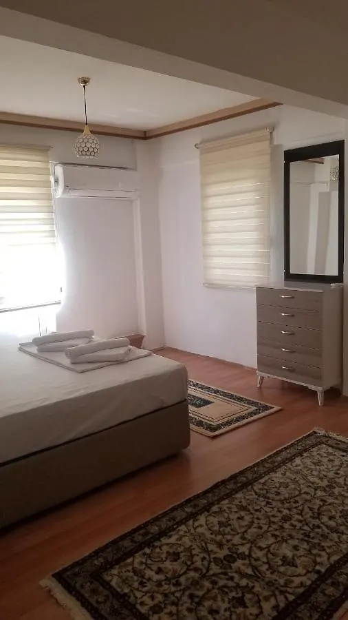 Huge Evleri 2 Apartment Marmaris 0*,